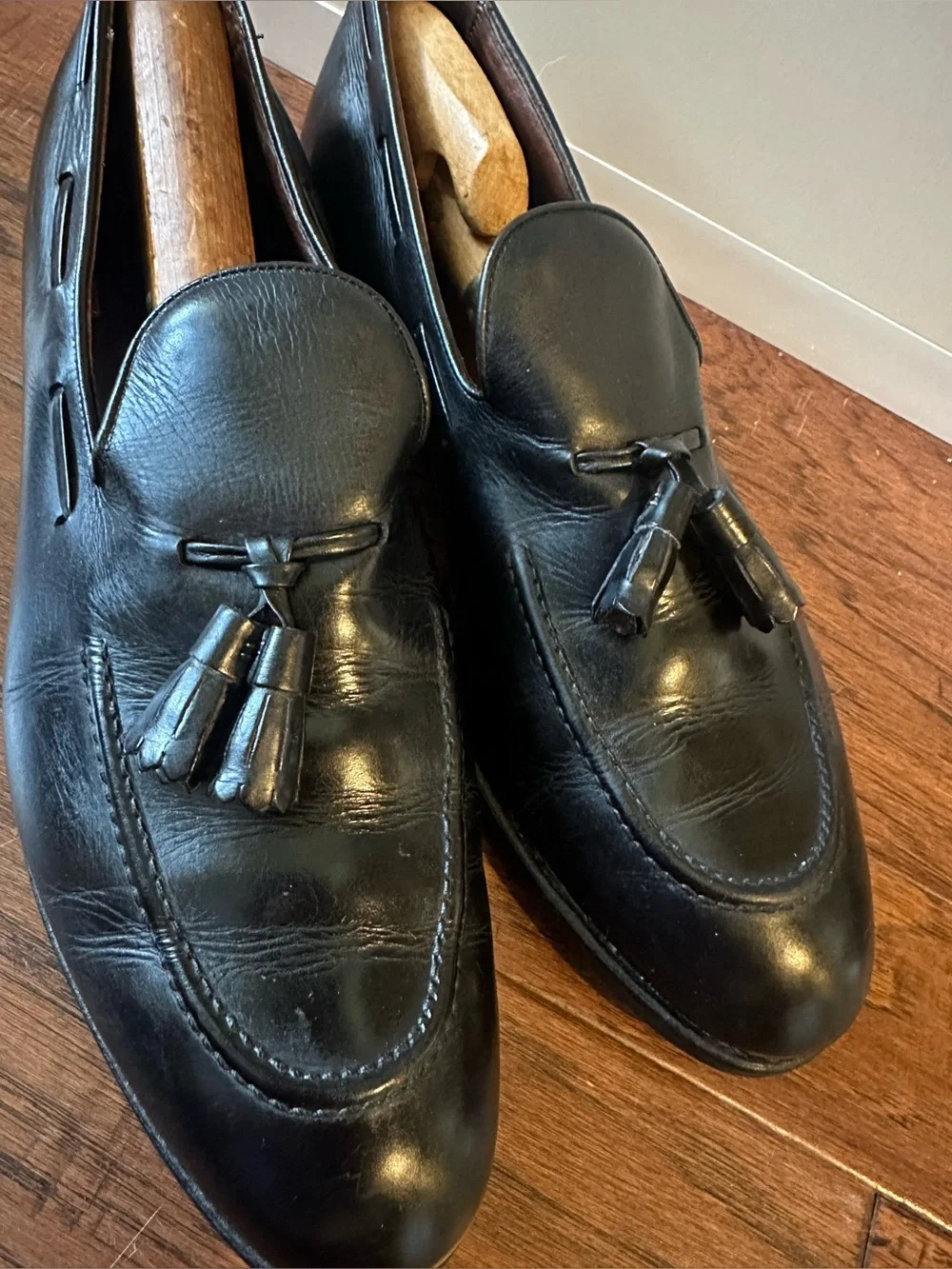 Allen Edmonds Vintage Saratoga Black Tassel Leather Loafers - Dress Shoes - 10.5